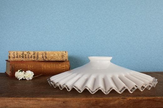 品番　a-0249 　電笠　乳白　縁クリア