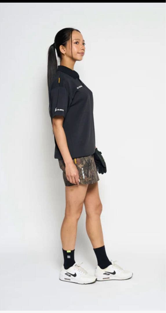 RUFFLOG ブラック ショートスリーブシャツ