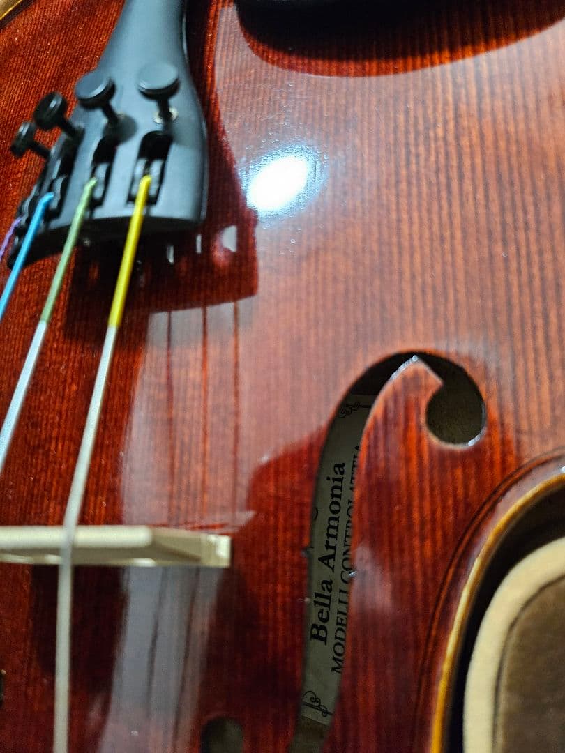 ベッラアルモニア ヴァイオリン本体とケース、弓、肩当て付き