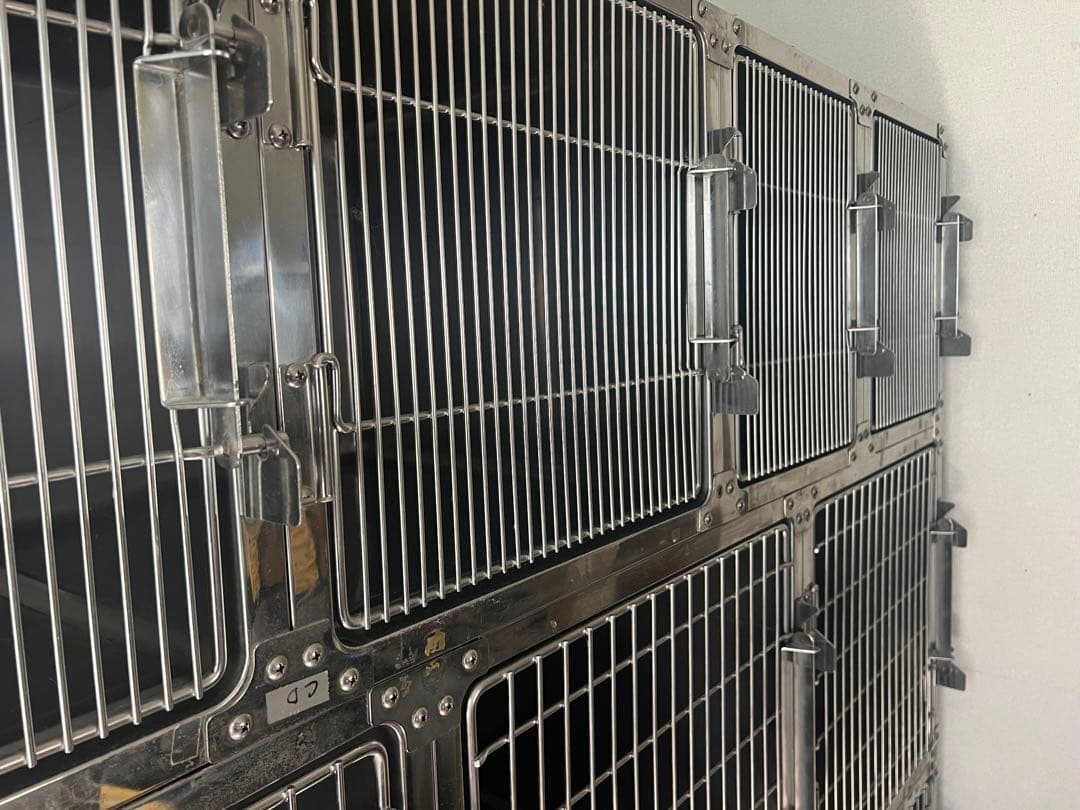 ステンレス　犬舎　ケージ　トリミング　ペットホテル　動物病院　業務用