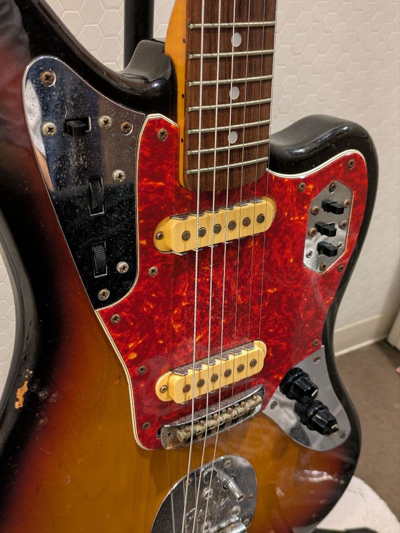 Fender Jaguar サンバースト エレキギター