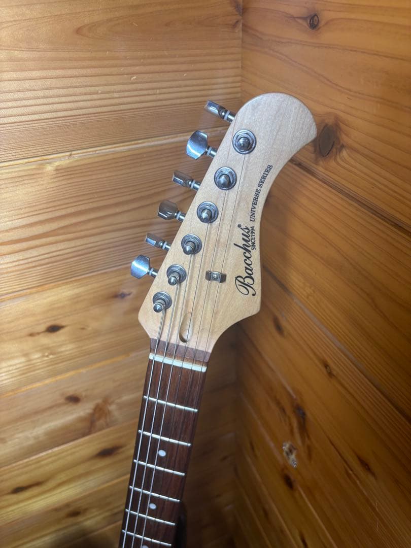 【最終値下げ】Bacchus ストラトキャスタータイプ エレキギター