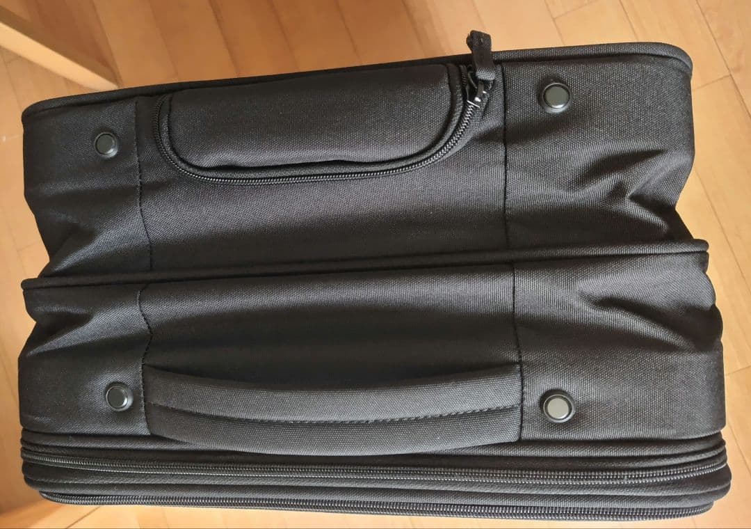 無印良品 半分の厚みで収納できるソフトキャリー　黒