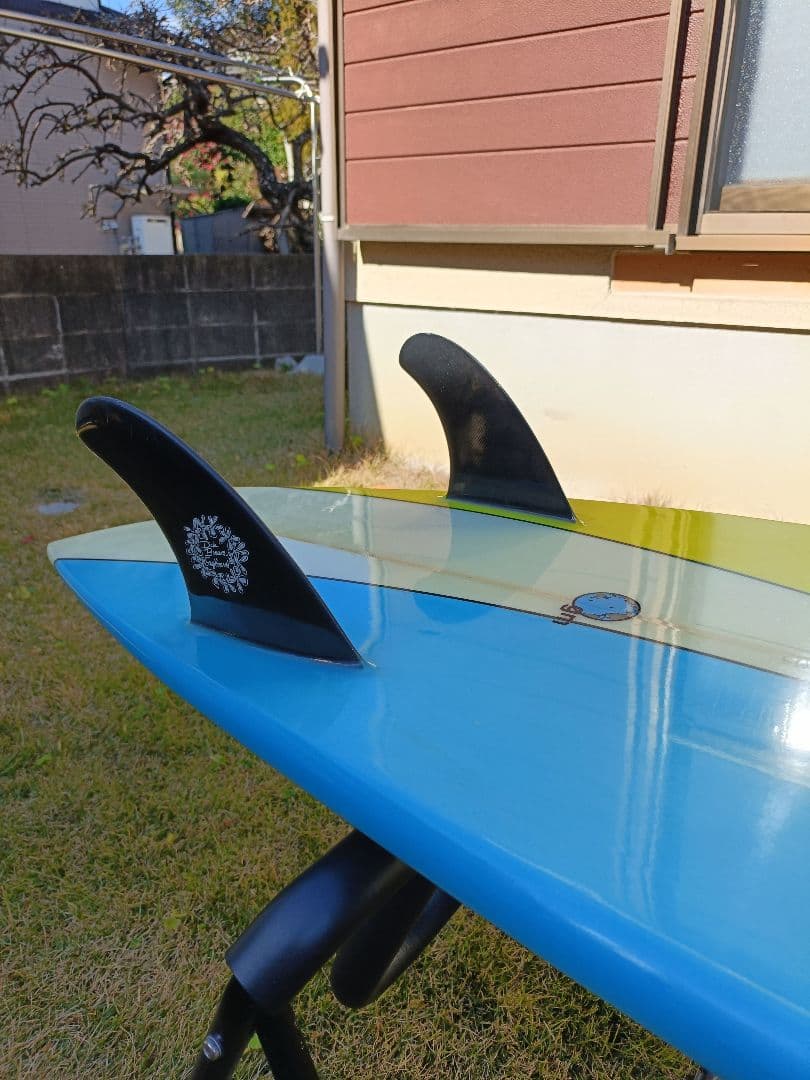 サーフボードショート ツインフィン