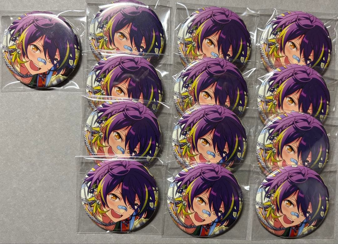 あんスタ　コレクション缶バッジ　忍