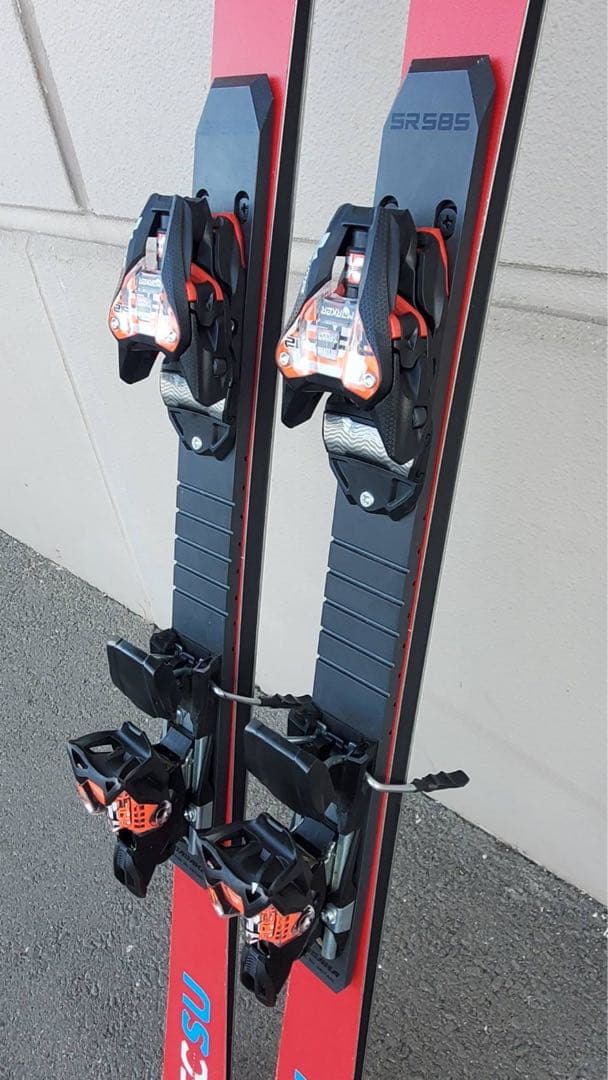 オガサカ　OGASAKA TCSU スキー 赤 プレート　ビンディング付