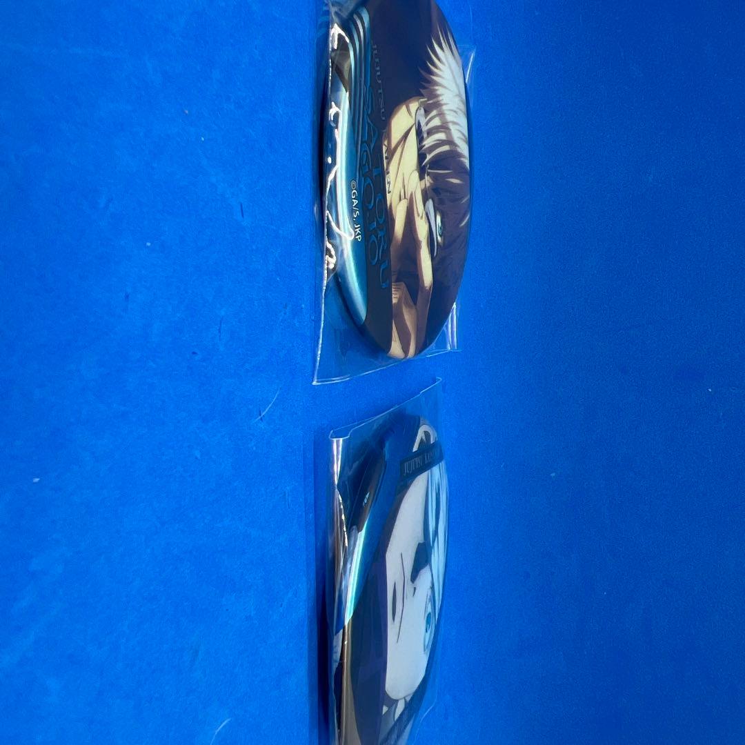 呪術廻戦　名場面缶バッジ　五条悟　2点セット