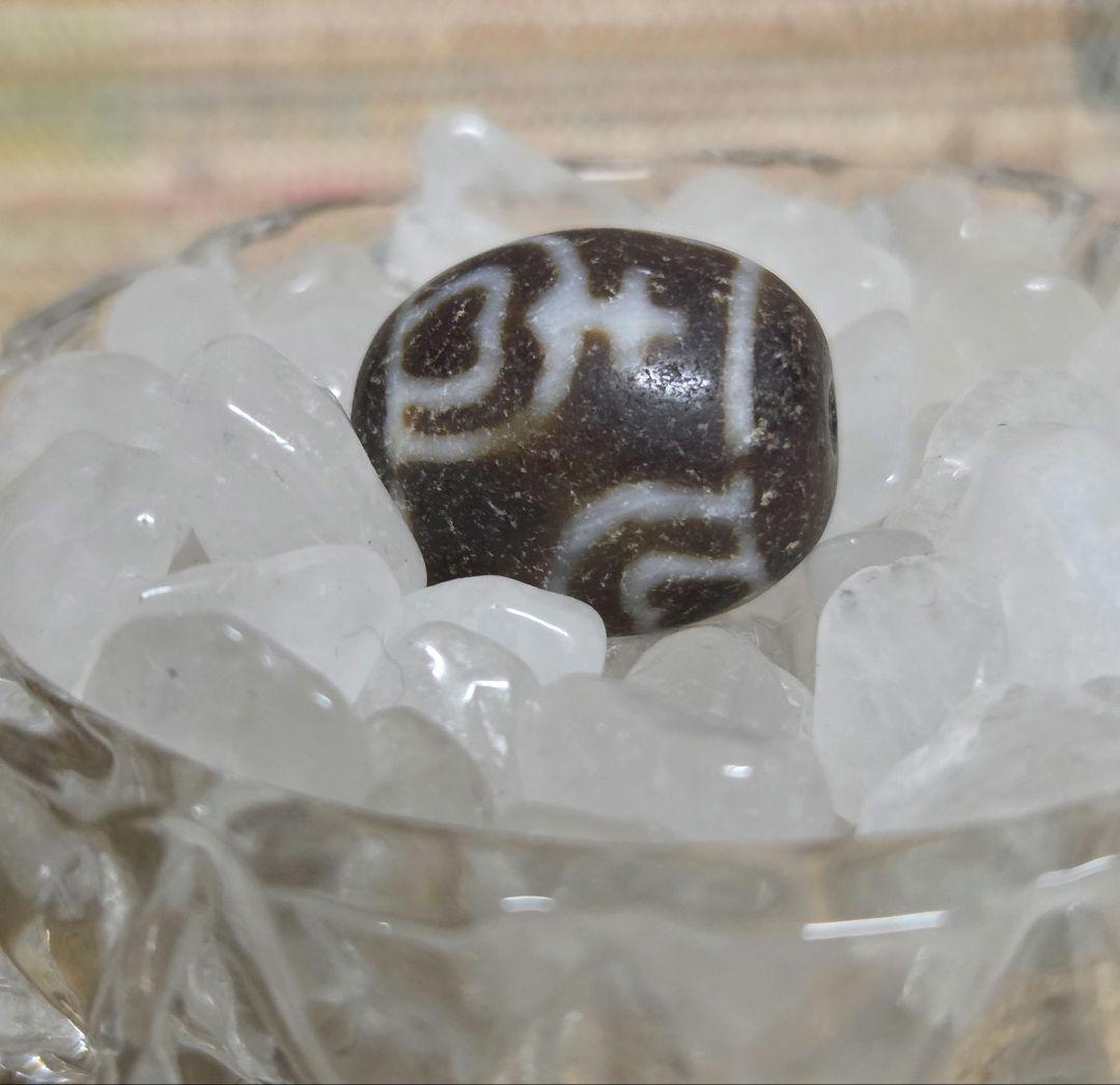 053　天珠　楕円形　長壽寶瓶蓮花天珠　dzibeads！