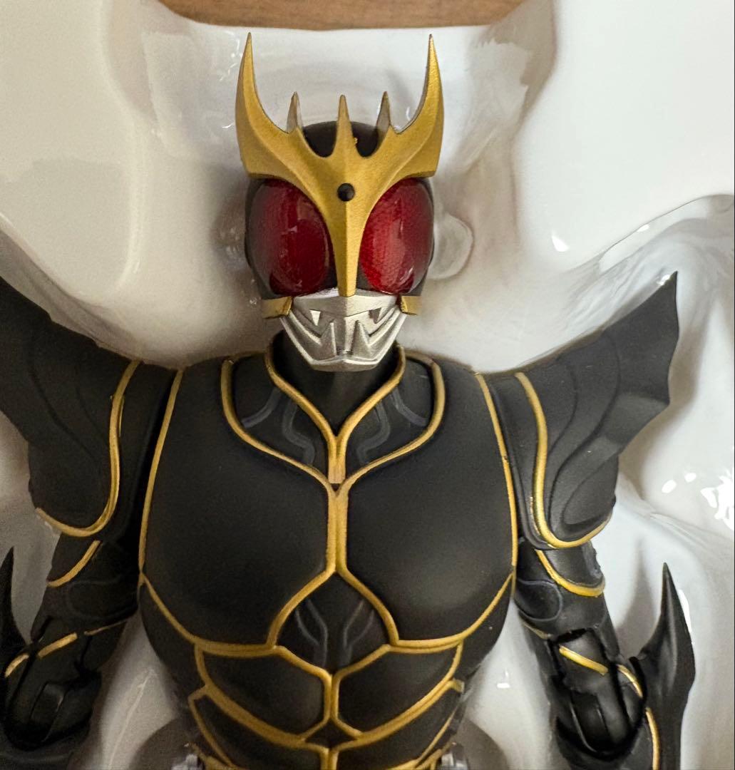 真骨彫 仮面ライダークウガ アルティメットフォーム