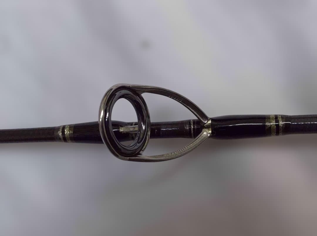 美品 バリバス ヴィオレンテ ViOLENTE VLO-88-8マグロ・ヒラマサ