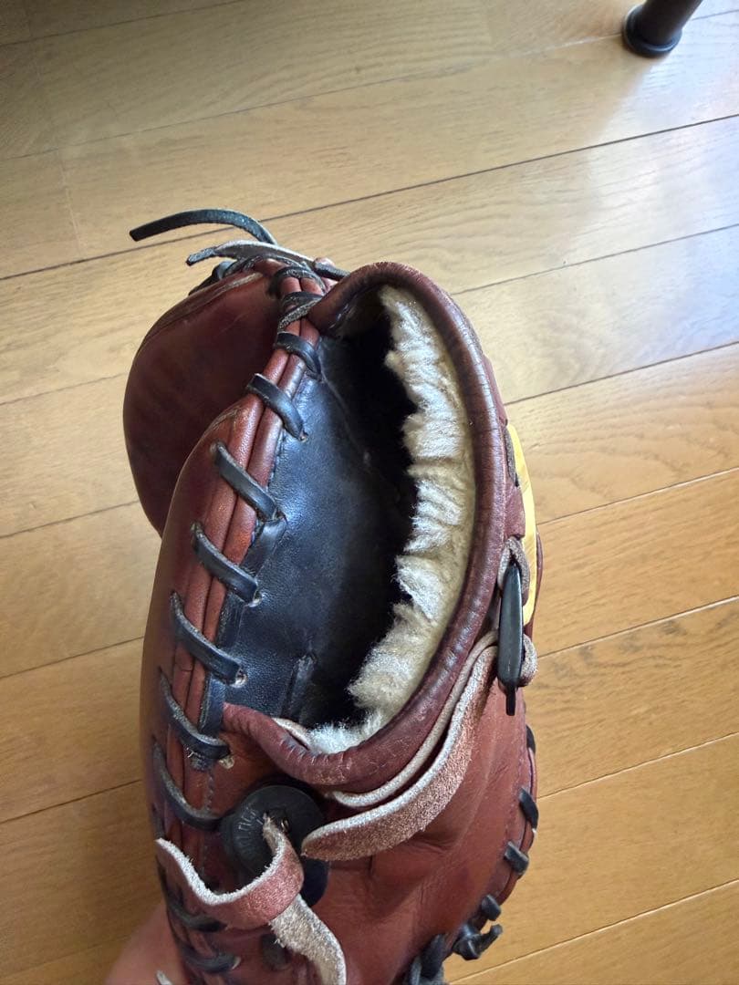 ハタケヤマ　硬式用グローブ伊藤光モデル