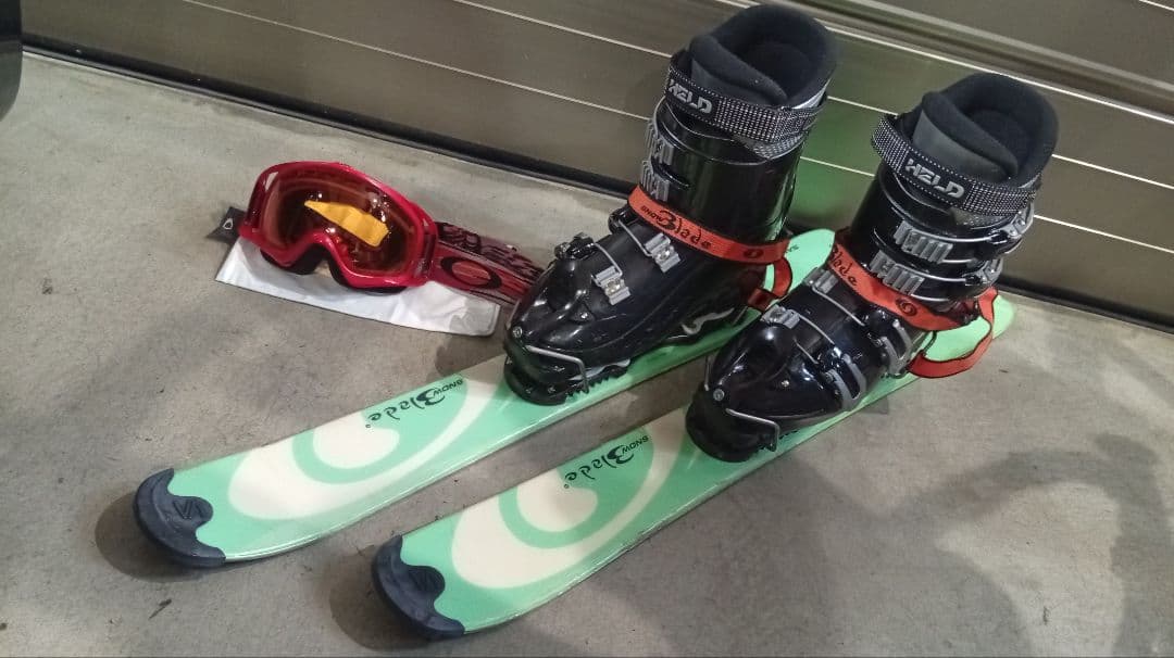 SALOMONショートスキー26cmHELDブーツOAKLEYゴーグルセット