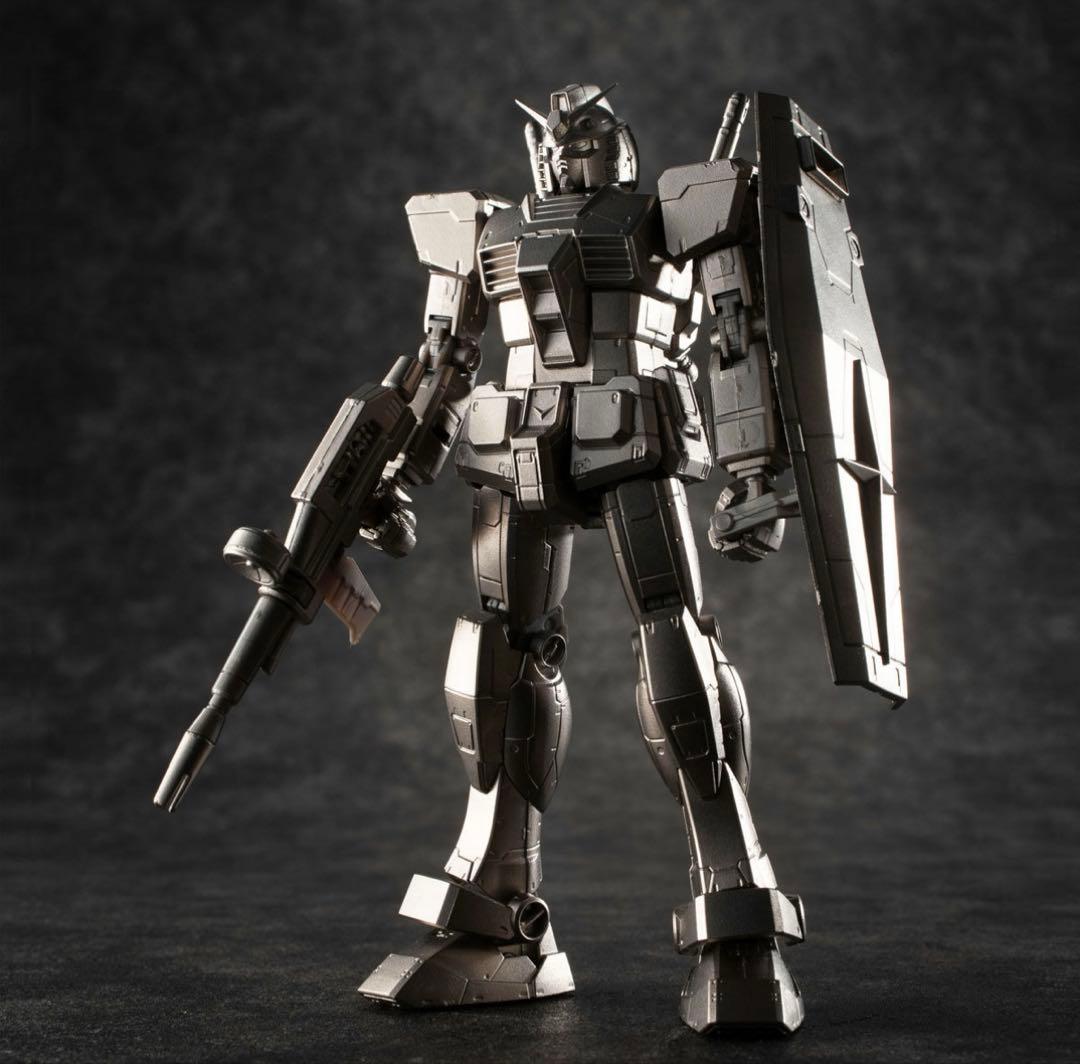 新品未開封　ガンダリウム合金モデル 1/144 RX-78-2 ガンダム