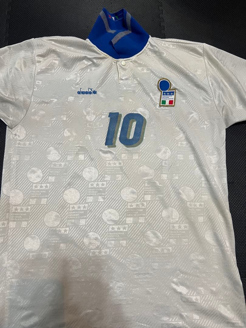 94年アメリカW-cupロベルトバッジョイタリア代表 10番ホームandアウェイ