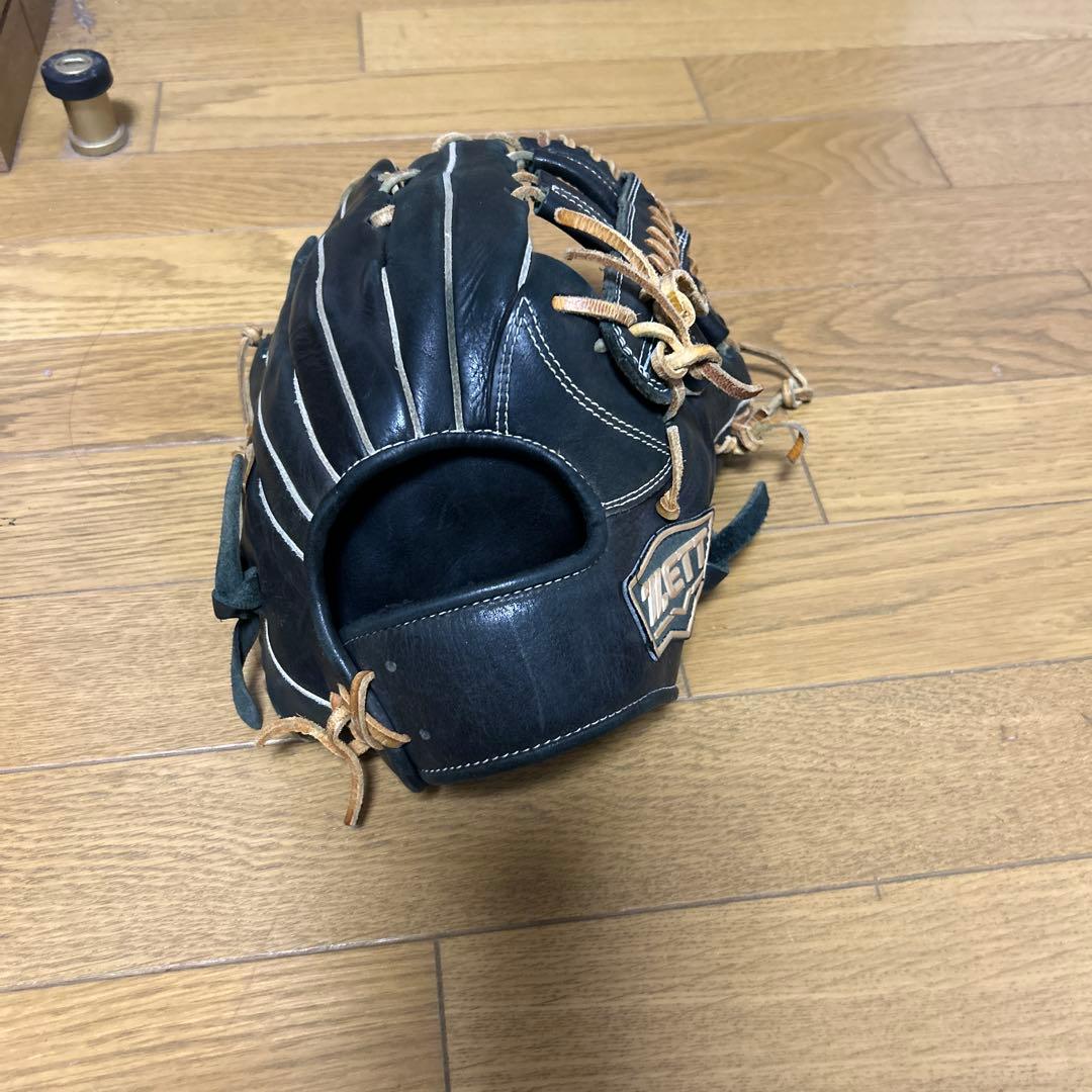 ゼット軟式用グローブ