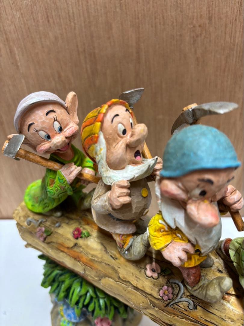 ディズニーショーケース エネスコ 七人の小人