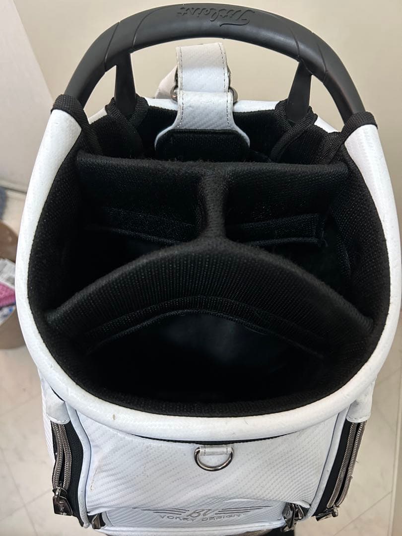 タイトリスト　キャディバッグ　ボーケイデザイン