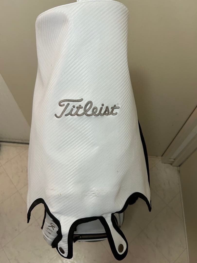 タイトリスト　キャディバッグ　ボーケイデザイン