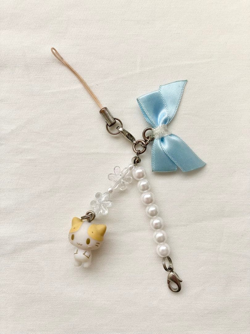 超希少マシュマロみたいなふわふわにゃんこ マスコット付ストラップ サンリオ