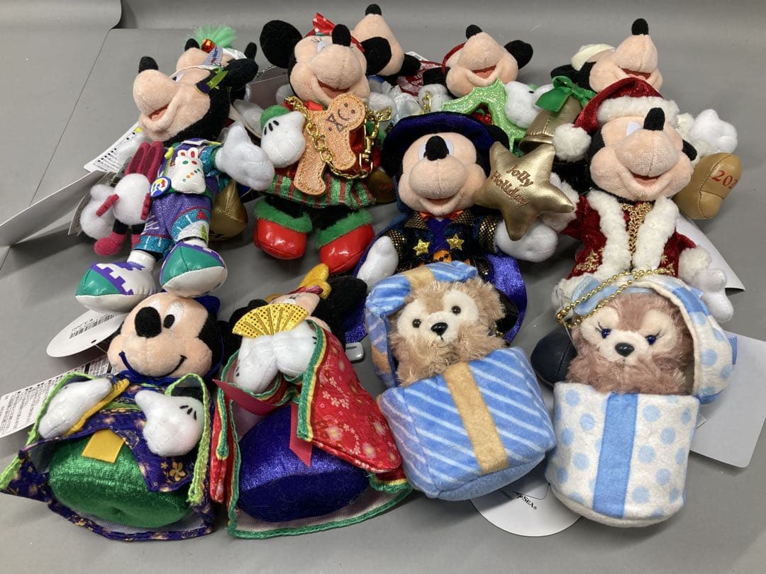 ディズニー タグ付き ぬいぐるみ キーホルダー 12点セット