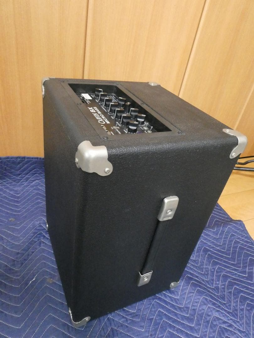 ベースアンプ CARVIN MB10