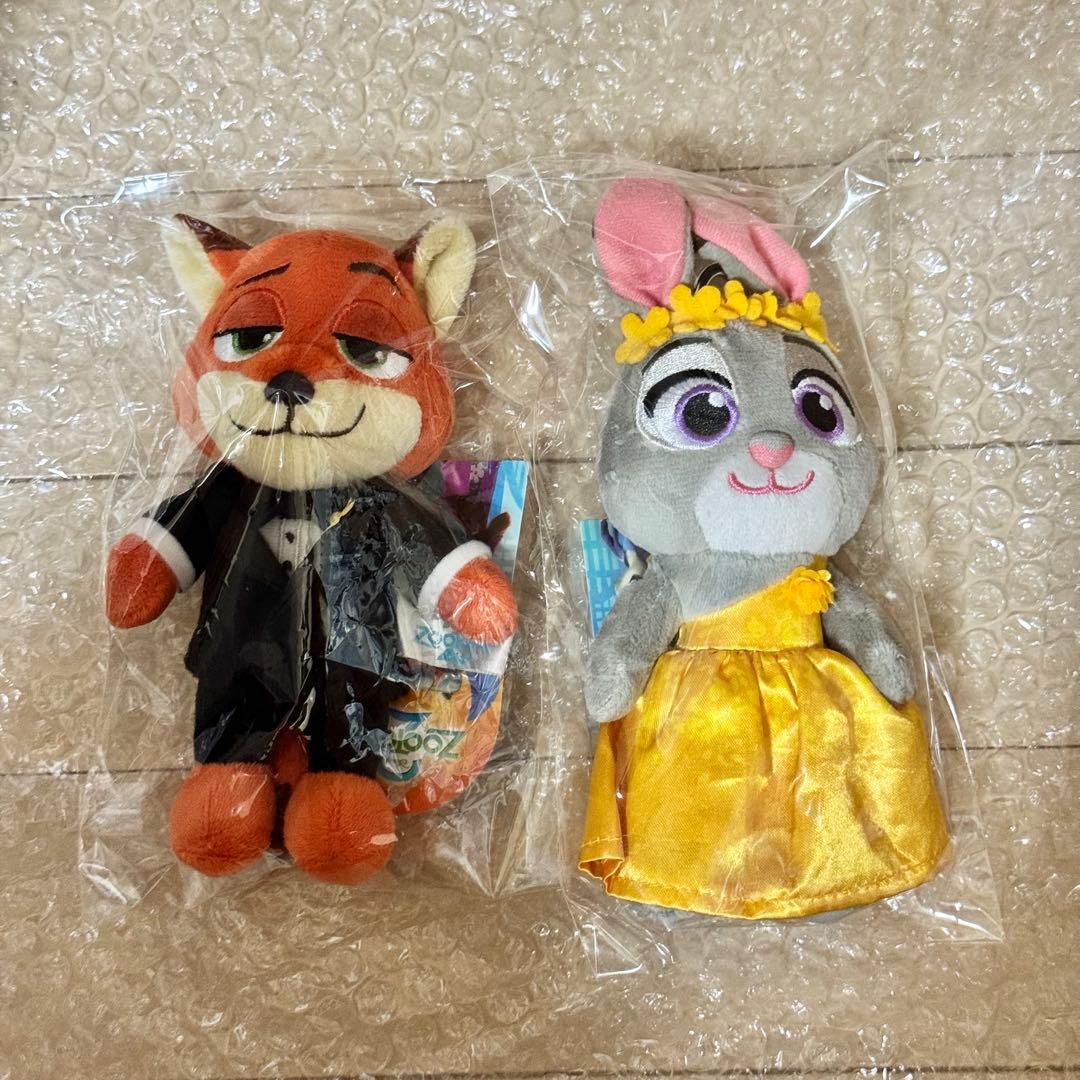ズートピア　韓国　限定　ぬいぐるみ　キーホルダー