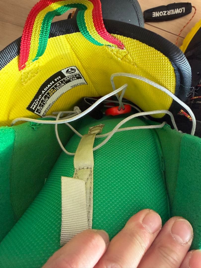 バートンスノーボードブーツ 男性用　美品　２６.0センチ