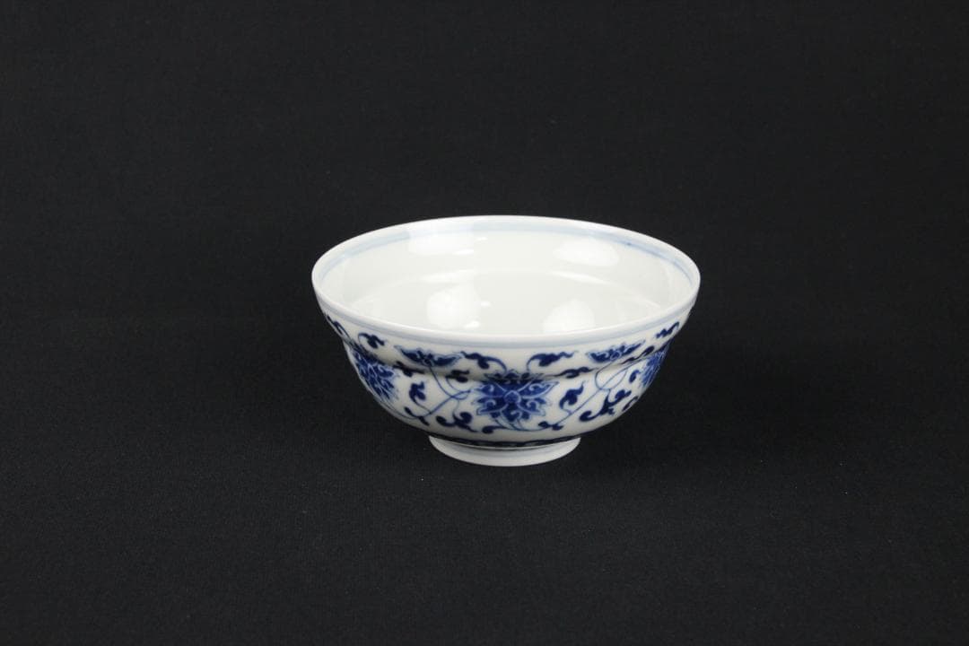 中国美術　青花纏枝蓮文碗　唐草　大清光緒年製款　古陶磁　茶道具 ESM12-6