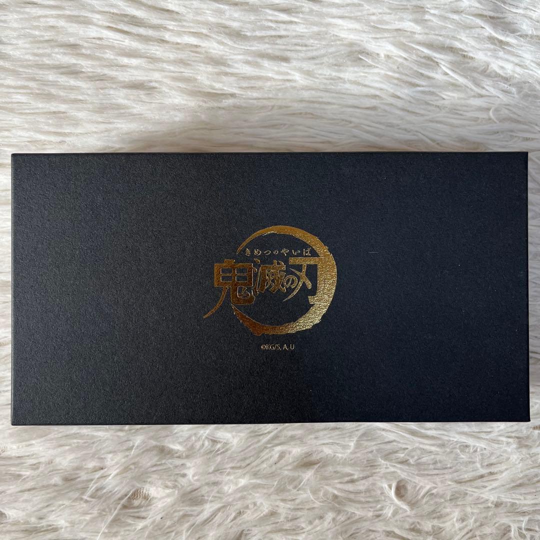 【新品未使用】希少　鬼滅の刃　冨岡義勇モデル　レザー　ラウンドファスナー長財布