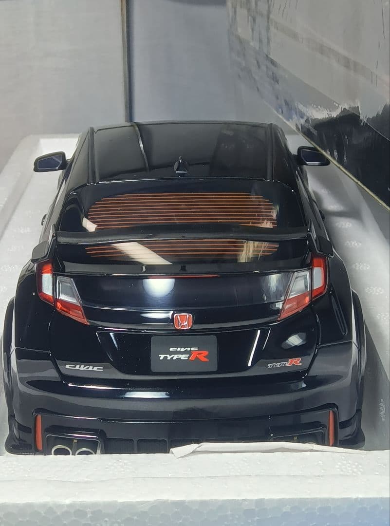 1/18 HONDA CIVIC typeR ブラック EBBRO 81067