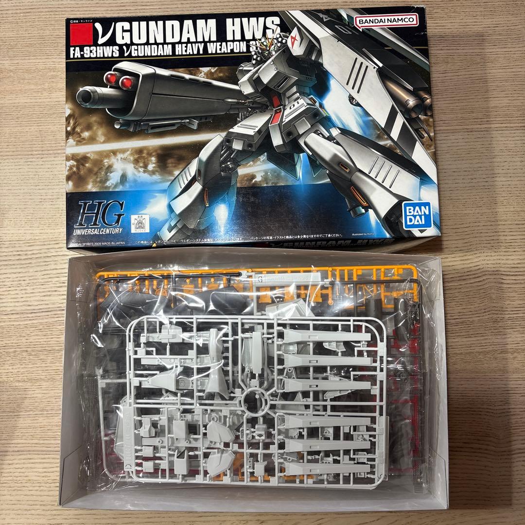 ガンプラHGセット　νガンダムHWS、ヤクトドーガ（クエスエア機）