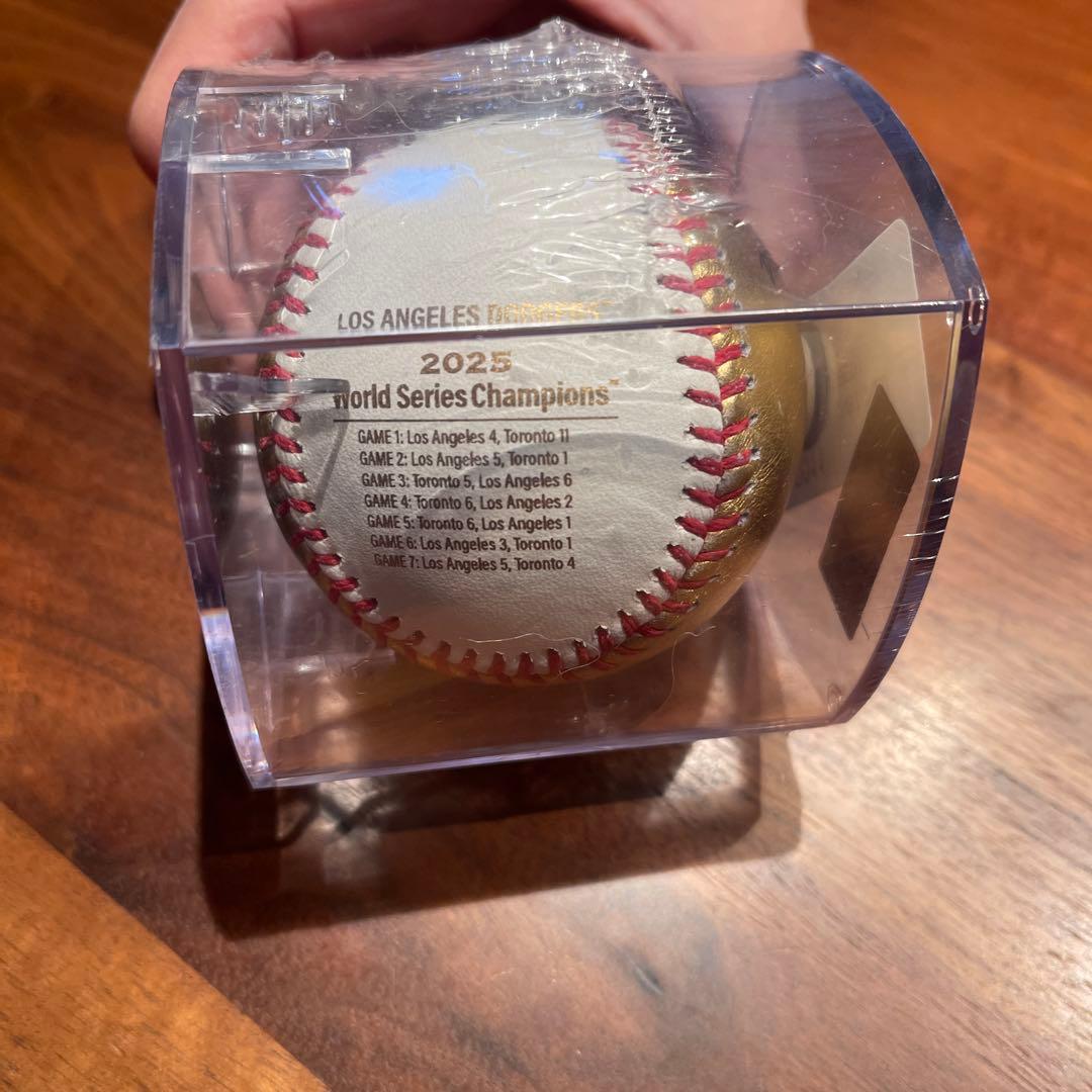 ロサンゼルス・ドジャース 2025年ワールドシリーズ記念ボール