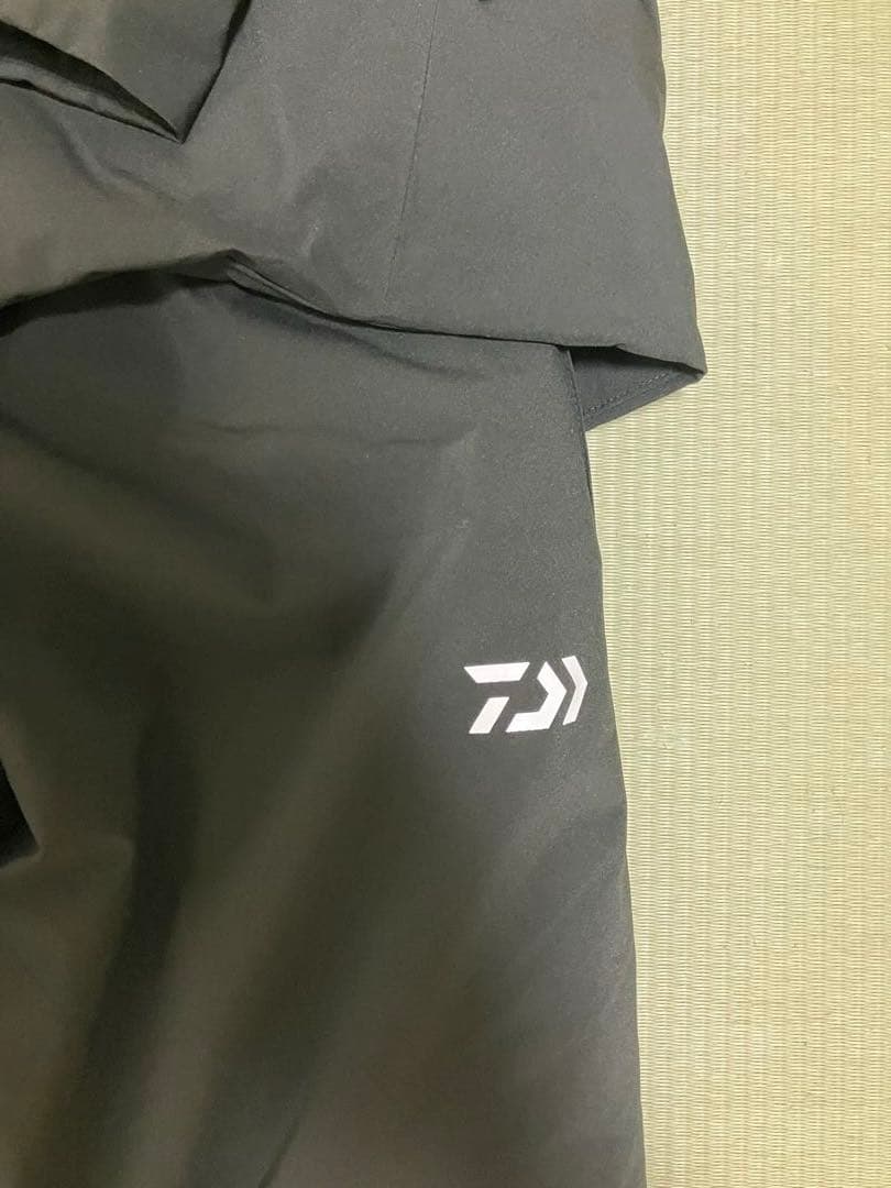 ダイワレインマックスウィンタースーツ サイズL 新品未使用 DW-3524