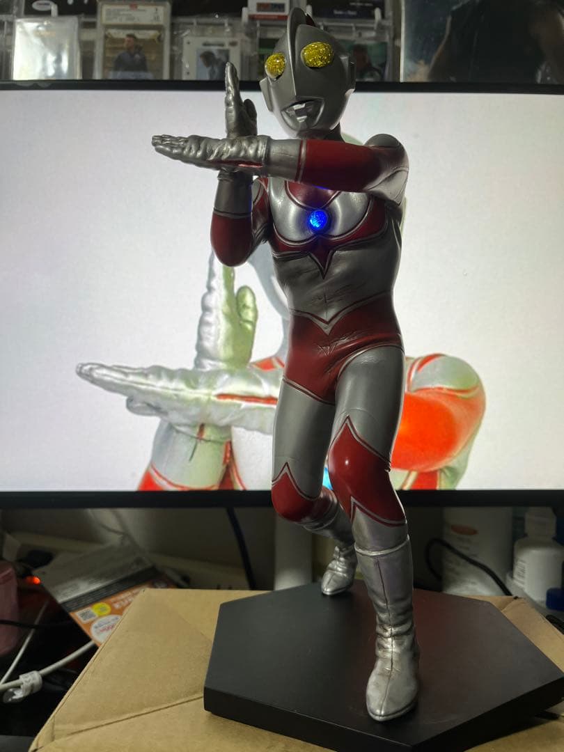 ウルトラマンジャック フィギュア ウルトラマンCCP 大怪獣シリーズ xplus