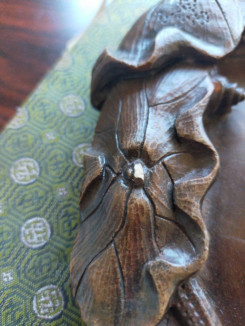 【商品紹介】中国澄泥硯 蓮葉蛙紋 文房四宝