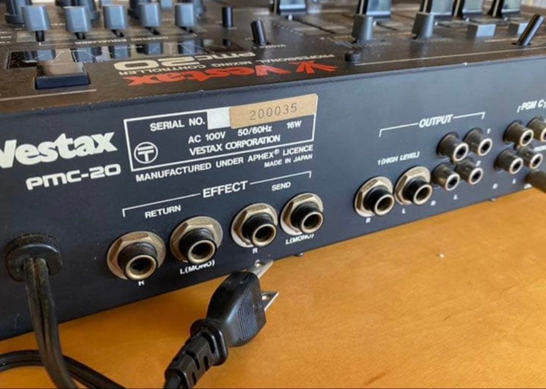 DJミキサー　VESTAX PMC-20