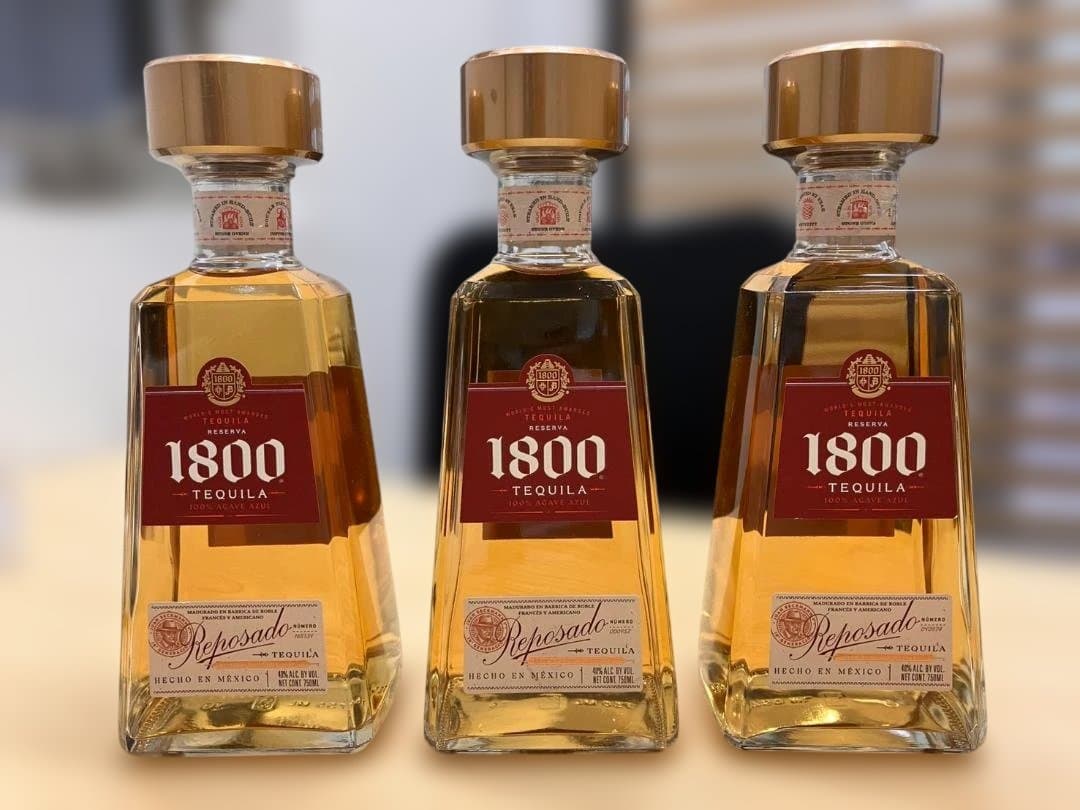 未開栓３本セットクエルボ 1800 レポサド 正規 40％ 750ml テキーラ