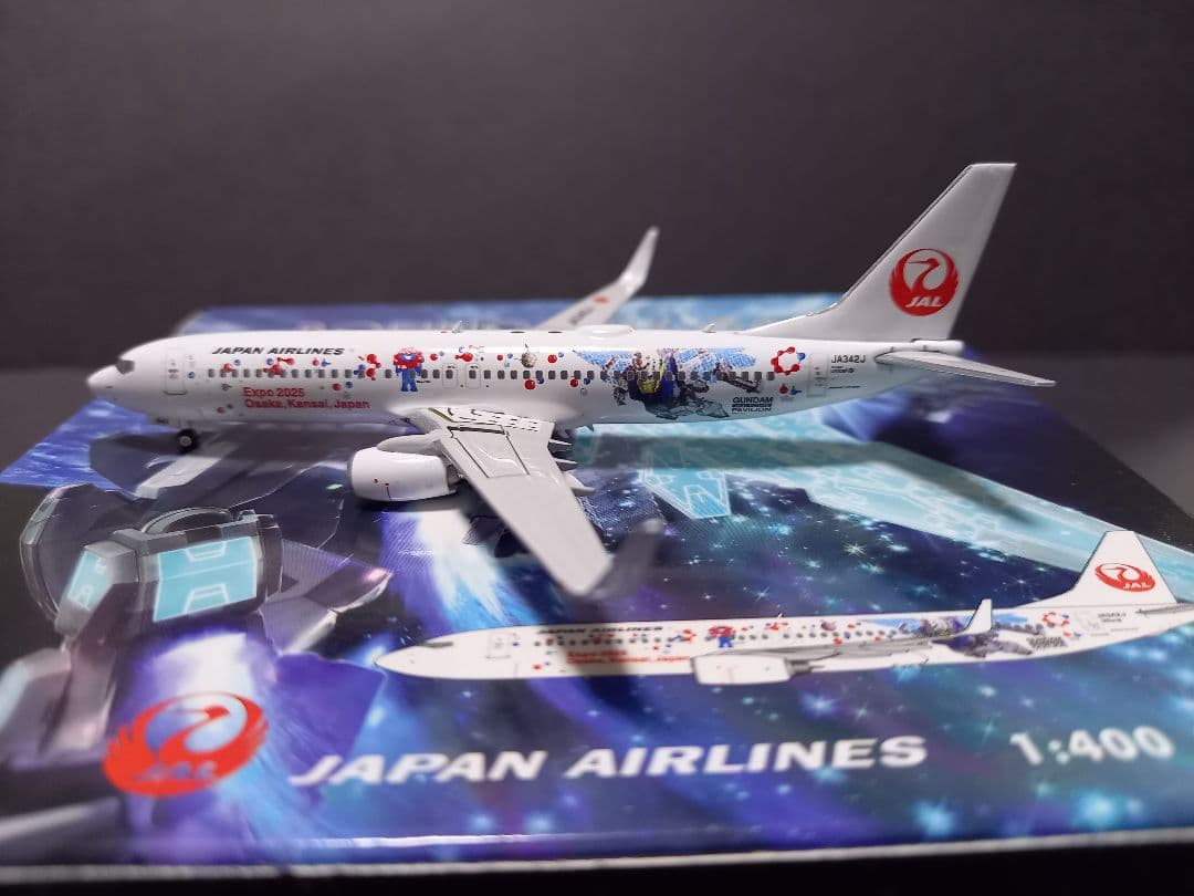 phoenix 1/400 JAL B737-846 JA342J ガンダム　②
