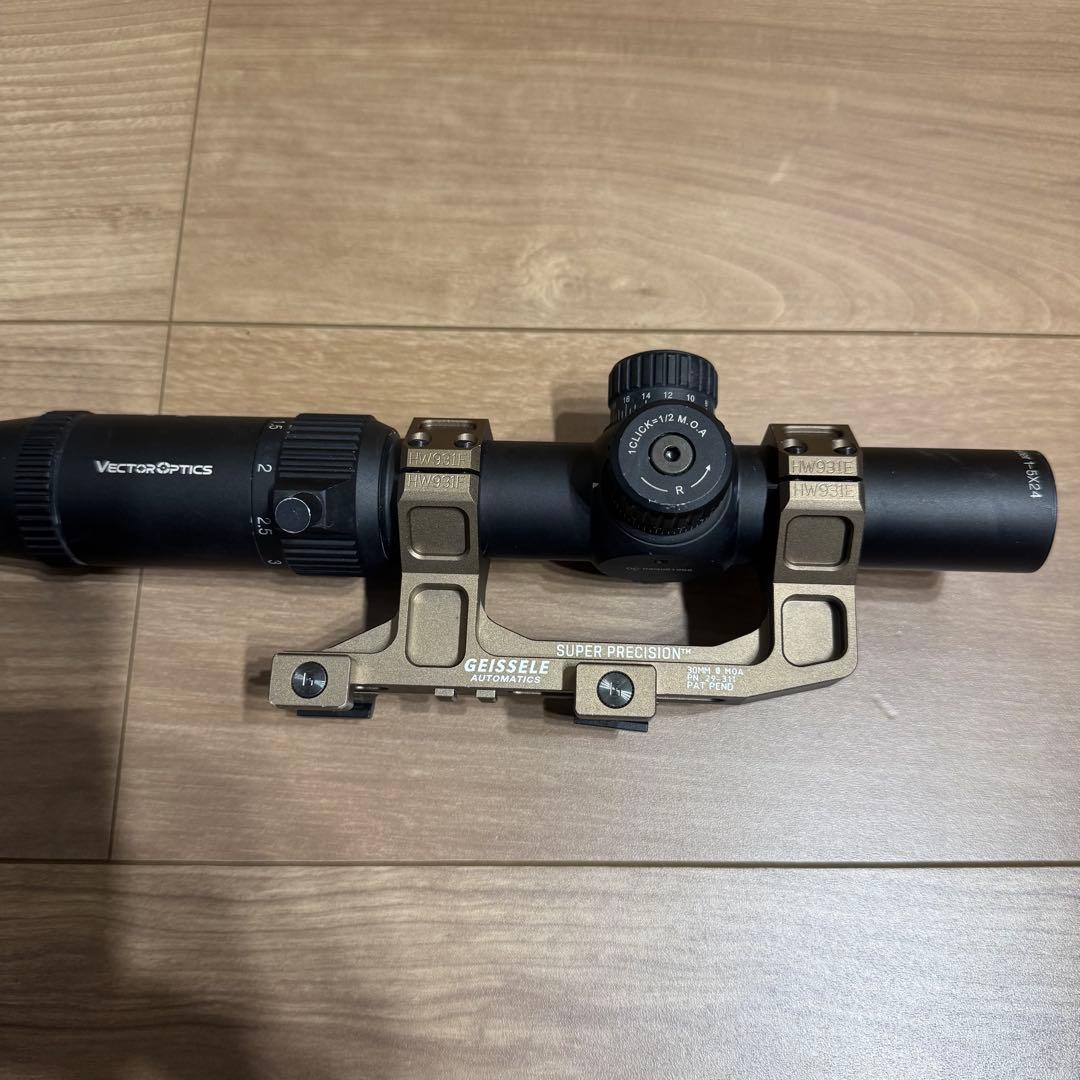 ベクターオプティクス　フォレスターgen2 1-5x24