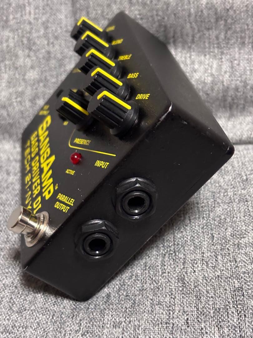 【ジャンク】Tech 21 NYC SansAmp Bass D DI