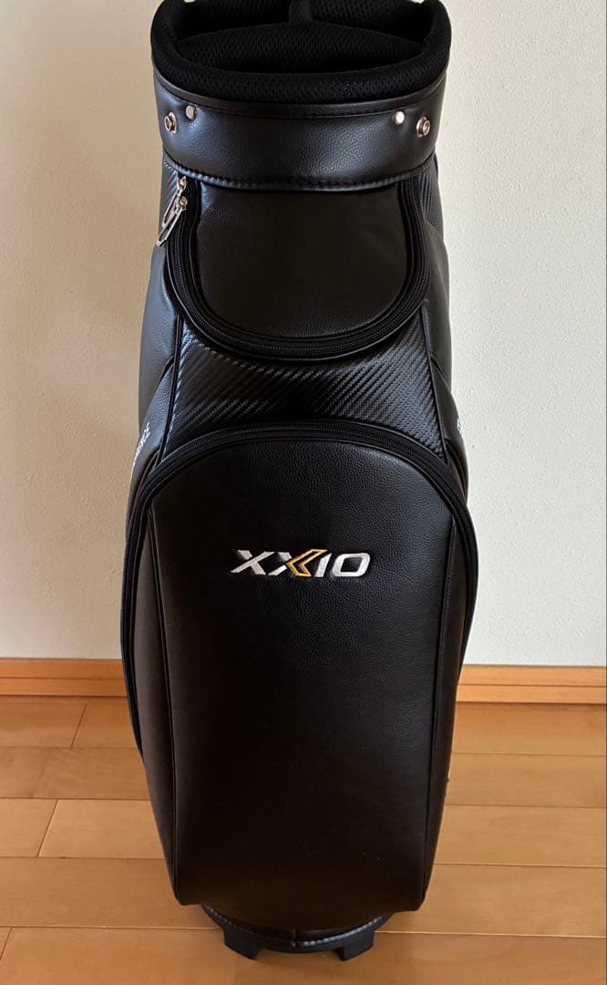 ゼクシオ　超軽量　スタンダードモデルキャディバッグ　ゴルフ　GGCX161 黒