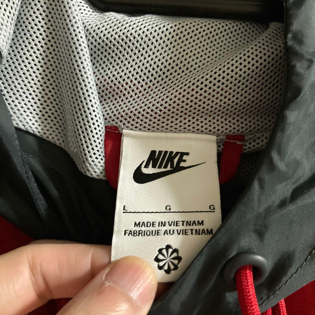 リバプール　ウーブンフーディージャケット　トレーニングウェア　ユニフォーム