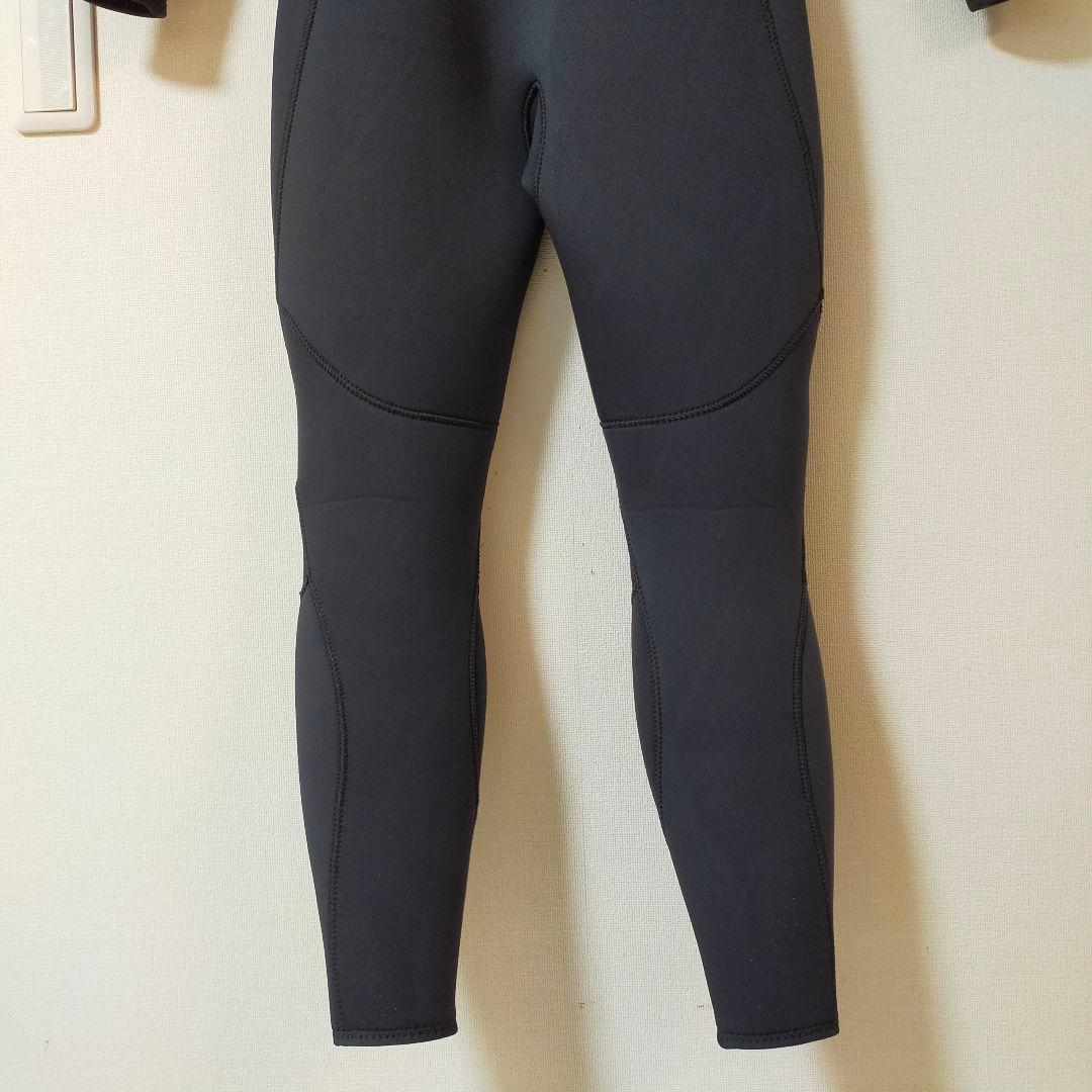 未使用品　ZEAK　ウェットスーツ　5×3ミリ　フルスーツ　Lサイズ