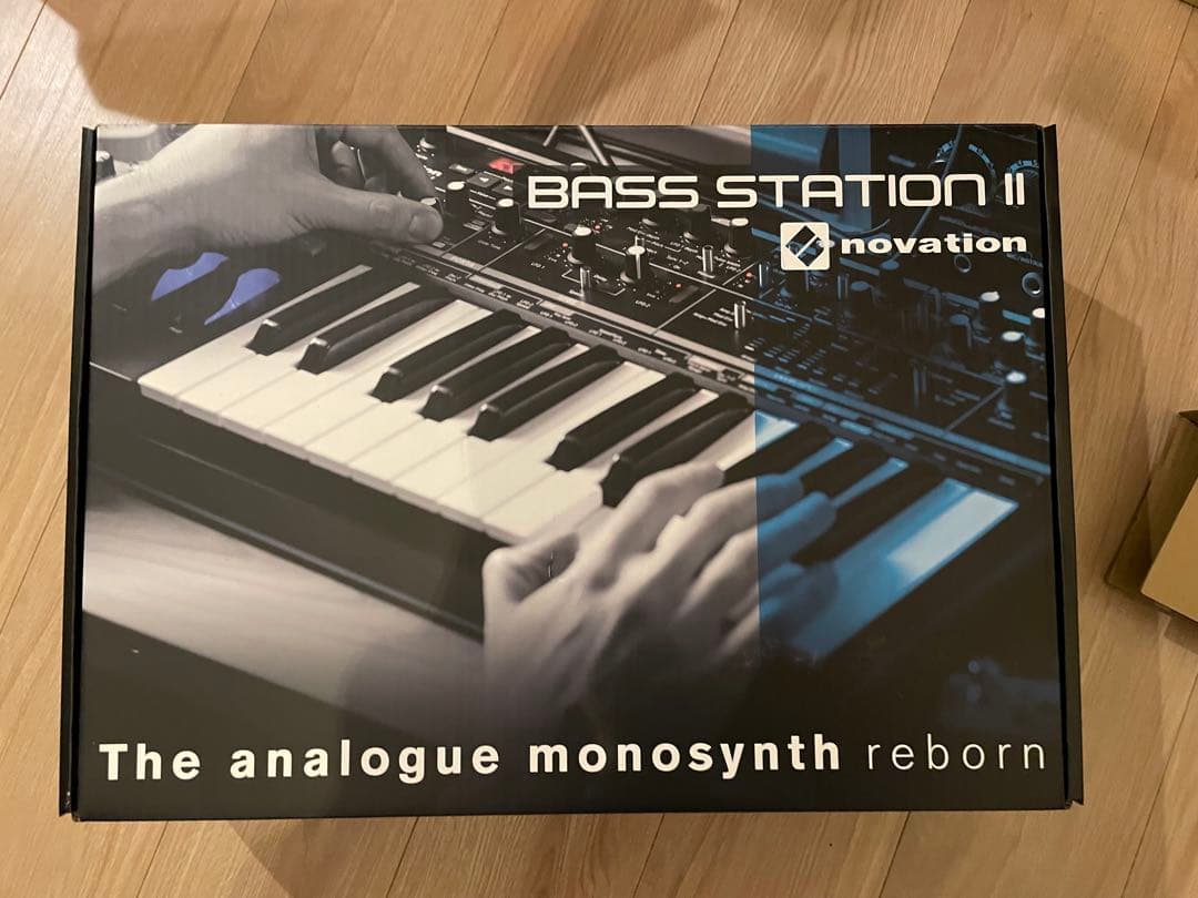 Novation Bass Station II 25鍵シンセサイザー
