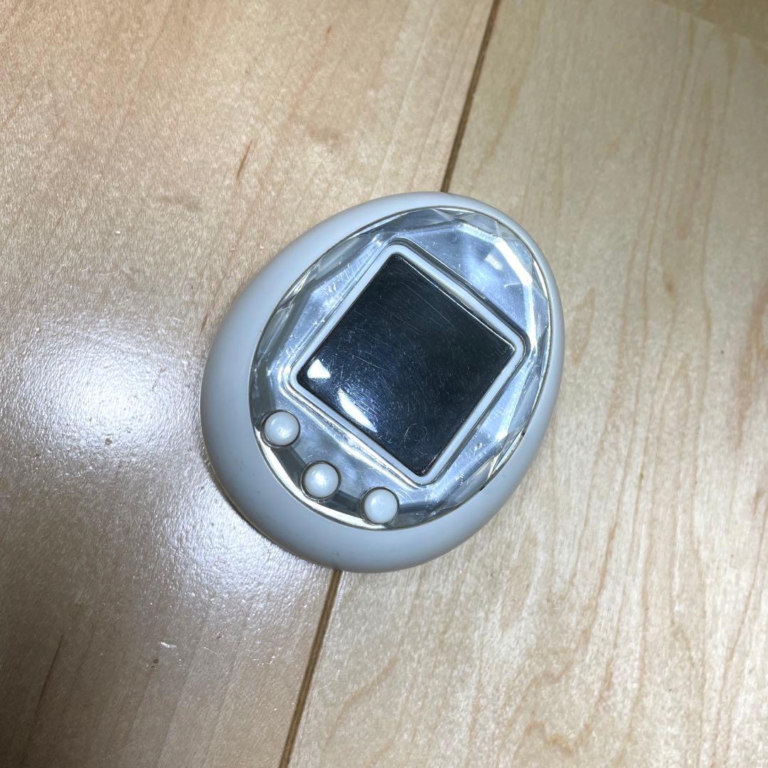 たまごっちiD ホワイト