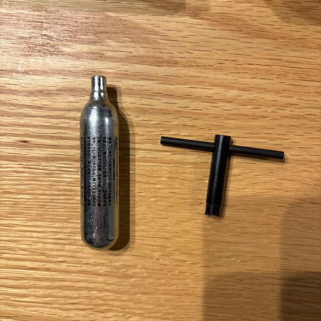 カーボンエイト　M45 CQP Co2ガスガン　樹脂製スライド