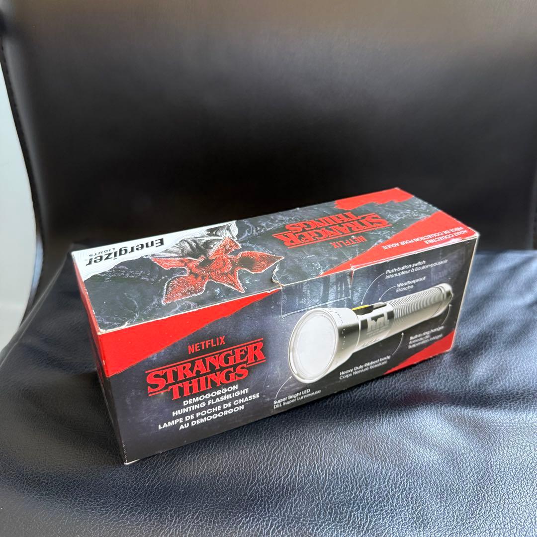 ストレンジャーシングス 懐中電灯 stranger things