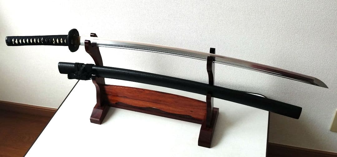 日本刀　黒塗鞘模造刀　美品