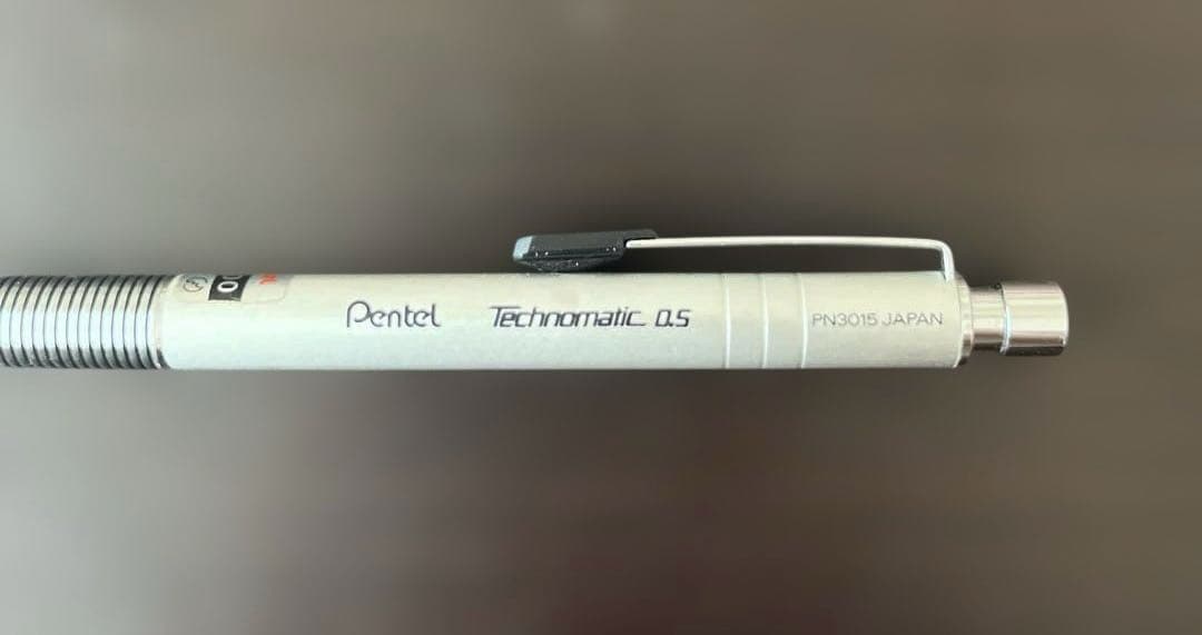 ぺんてる テクノマチック PN3015 シャーペン②