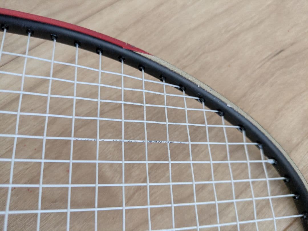 YONEX　MUSCLEPOWER80　ヒビあり　バドミントンラケット